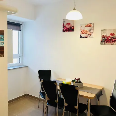 Eme Apartment