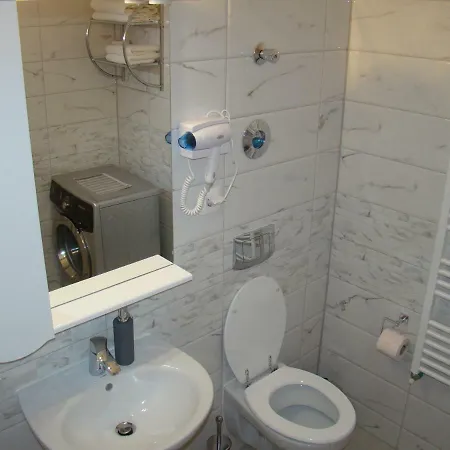 Eme Apartment *