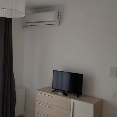 Eme Apartment *